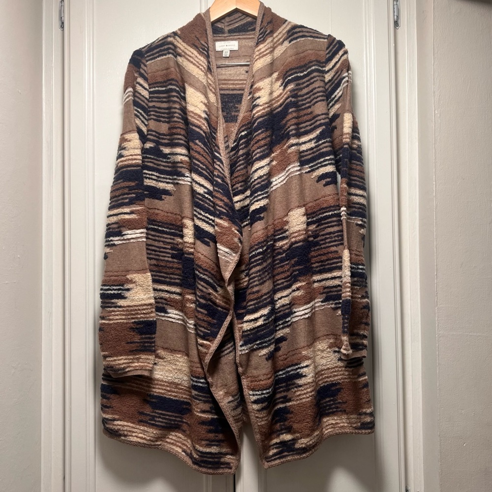 Lucky Brand Cardigan Western Pattern Soft Size Medium Tan Beige Blue Comfy Fall